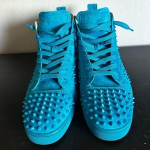 CHRISTIAN LOUBOUTIN
Suede Spike Sneakers